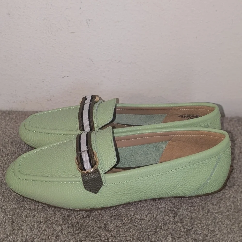 Talbots pebbled leather